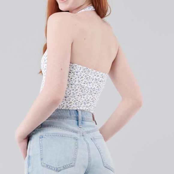 🎄 Hollister halter top M red/white floral NWT - Picture 7 of 8